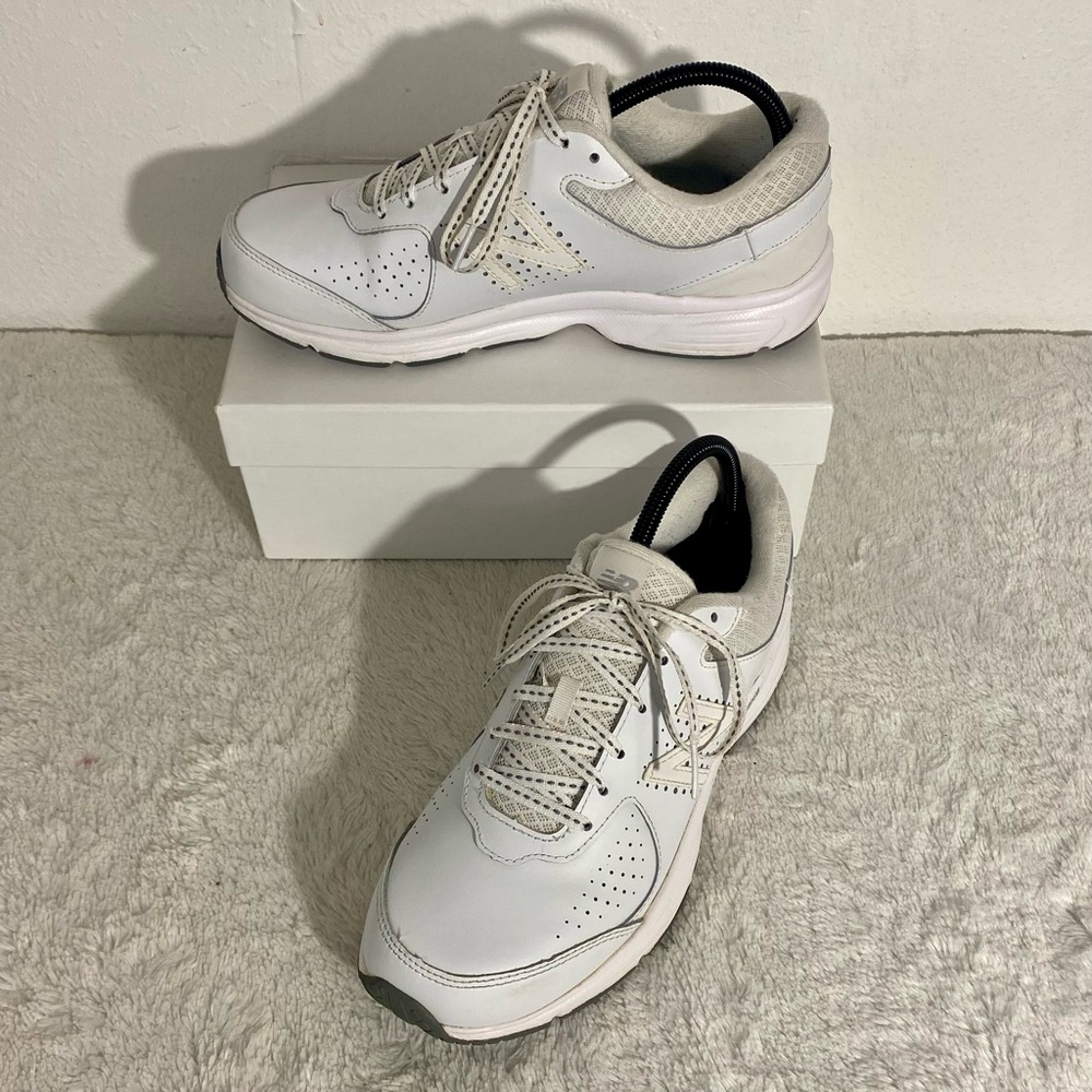 New Balance 411 Cush White Leather Walking Shoes Women’s Size 9.5